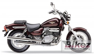 2005 Hyosung GV 125 Aquila photo